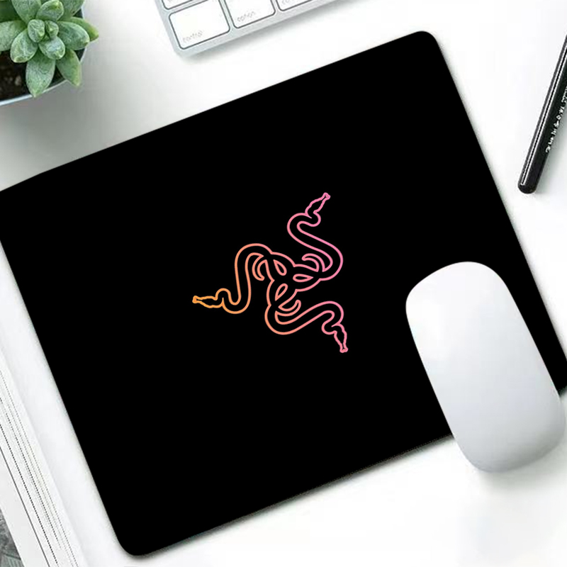 Desk Setup Accessories - Razer tapis de souris de luxe