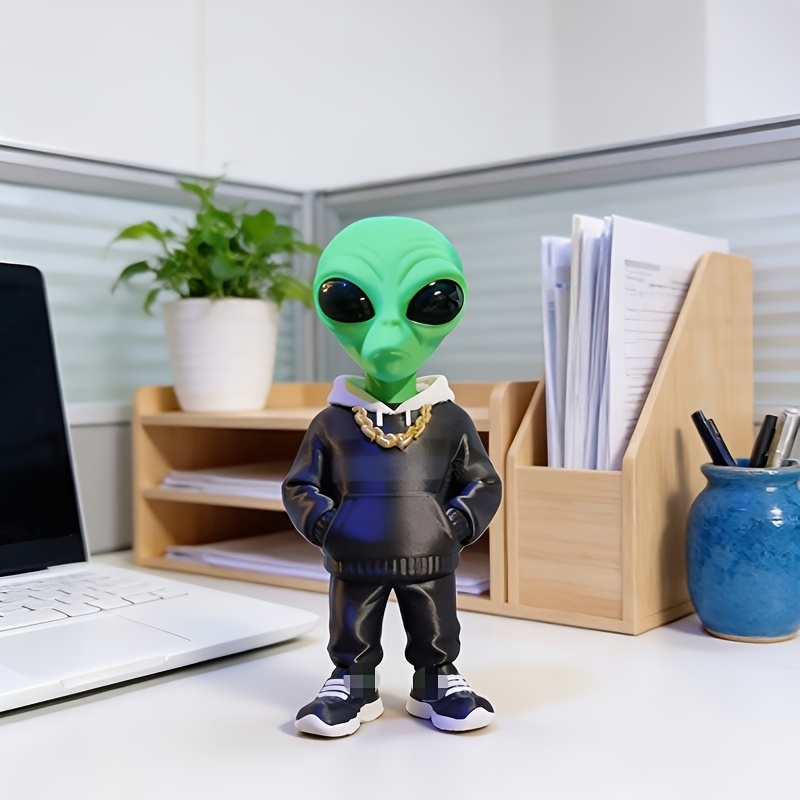 Desk Setup Design - 1 figurine d'alien verte avec design